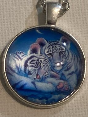2 White Tiger Cubs Cameo in Silver - 19” silver chain
